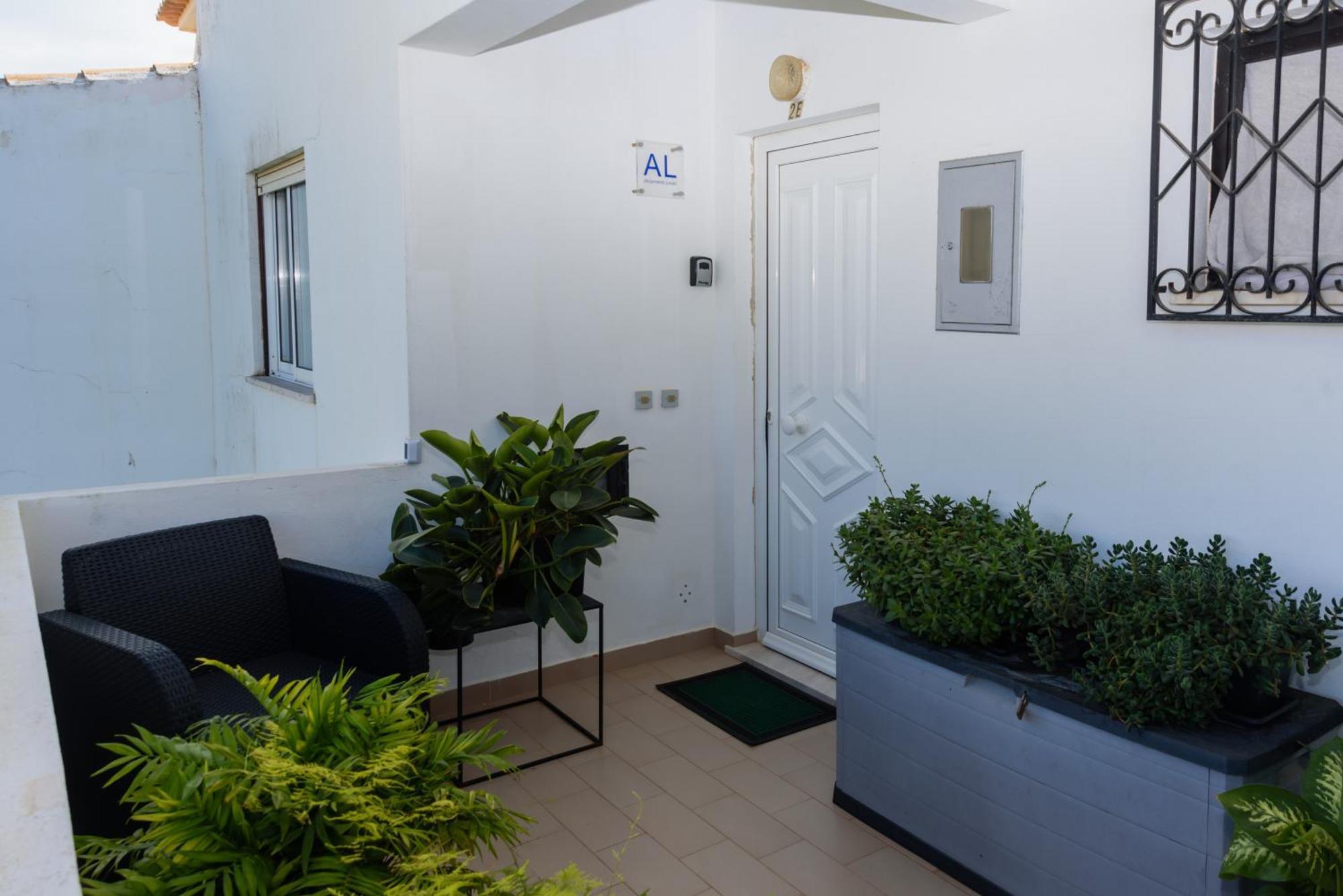 Hillside Studio With Sea View & Fibre Internet Albufeira Exterior photo